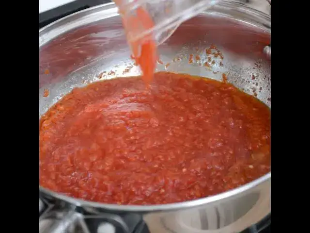 Video thumbnail for 🥘 O singură tigaie și 15 minute! Tortellini cu sos de roșii  #bucatearomate #paste #tortellini