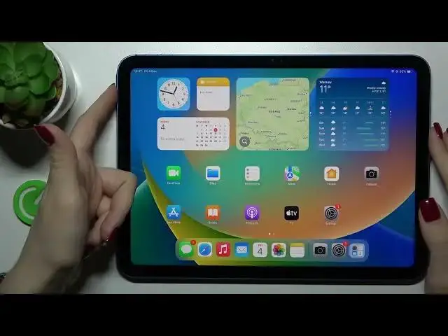 Video thumbnail for How to Change the Lock Screen Wallpaper on the iPad 10th Generation (2022)