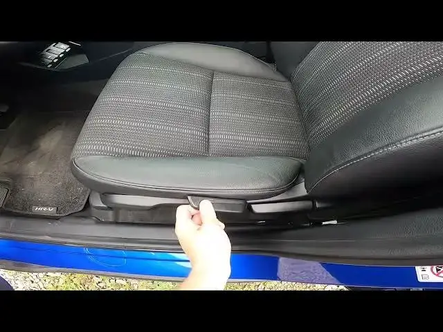 'Video thumbnail for How to Change Seat Position in Honda HR-V II ( 2015 – 2021 ) - Adjust Seat Position'