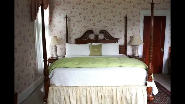 Video thumbnail for Wilburton Inn Vermont USA