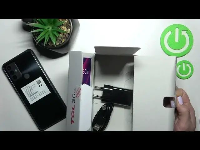 Video thumbnail for Does TCL 30SE Come with Charger | What is in the TCL 30SE box