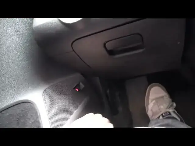 Video thumbnail for How to Unlock the Hood in Volkswagen Passat B7 (2010 - 2015) - Open Bonnet by Lever