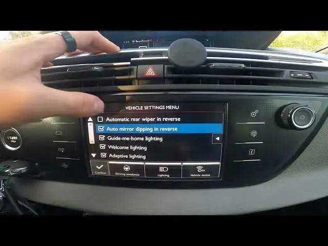 Video thumbnail for How to Enable or Disable Mirror Dipping in Reverse Gear in Citroen C4 Picasso II ( 2013 – 2018 )