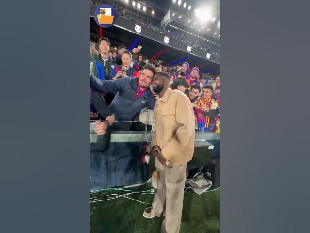 Video thumbnail for Samuel Umtiti presente en el Spotify Camp Nou 👀