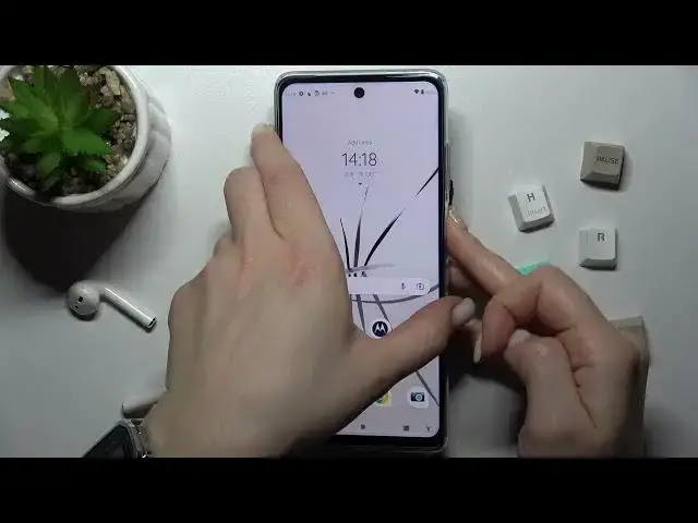 'Video thumbnail for How to Switch Off MOTOROLA Moto G200 – Power Off the Smartphone'