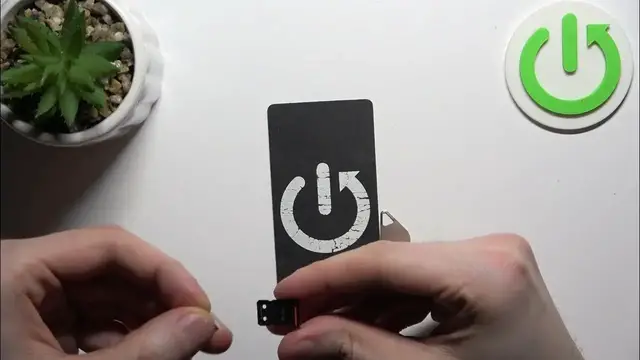 Video thumbnail for How to Insert a SIM Card into a OnePlus Ace 3 Phone