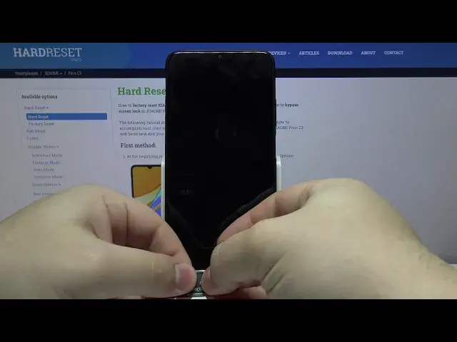 Video thumbnail for How to Insert SIM Card in XIAOMI Poco C3 – Nano SIM & Micro SD Installation