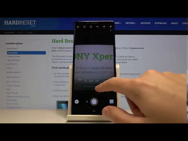 Video thumbnail for How to Use Camera Pro Mode in SONY Xperia 1 – Find Advanced Camera Settings