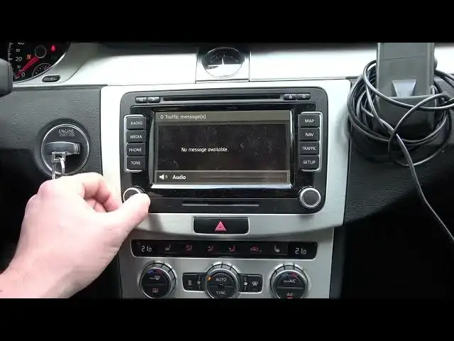 'Video thumbnail for How to Check Traffic Announcements in Volkswagen Passat B7 (2010 -2015) - Find Traffic Announcements'
