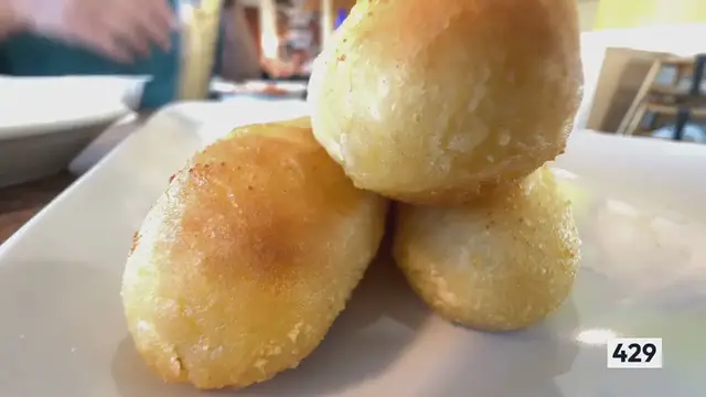 Video thumbnail for Baked Broccoli Cheese Balls