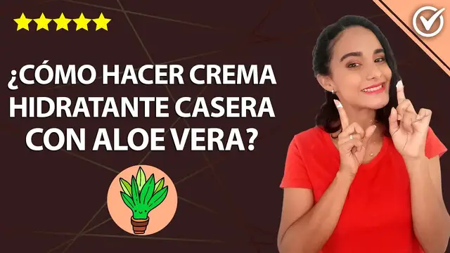 Video thumbnail for Cómo Hacer una Crema de Aloe Vera Casera Para la Cara - Arrugas y Manchas 🍃
