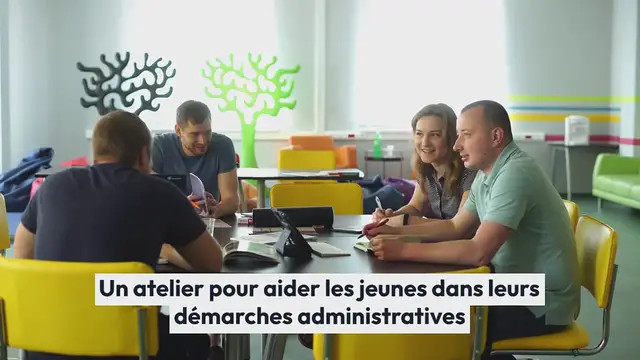 'Video thumbnail for Questembert Communauté. Un atelier pour aider les jeunes dans leurs démarches administratives'