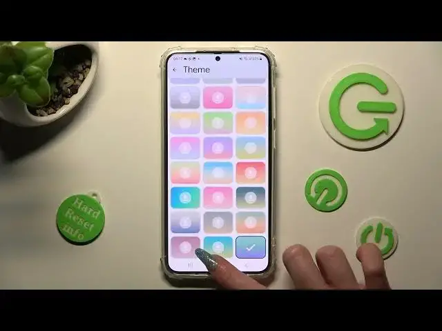 Video thumbnail for How to Change and Customize Keyboard Theme on Samsung Galaxy S23+ - Gboard