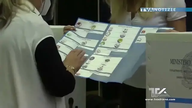 Video thumbnail for Adrano. Il voto alla Camera, primo partito il M5S