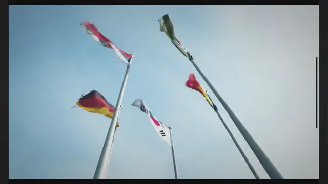Video thumbnail for Did CPAC Attendees Wave Russian Flags Before a Trump Speech?