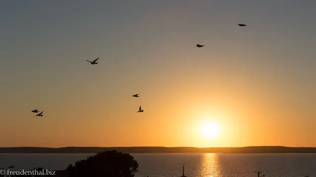 Video thumbnail for Sonnenuntergang beim Palacio de Valle in Cienfuegos | Kuba