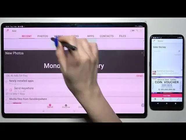Video thumbnail for How to Transfer files from Samsung Galaxy Tab S8 Ultra to an Android Device -  Send Anywhere App