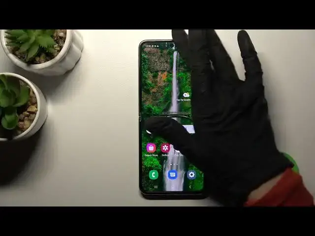 Video thumbnail for How to Connect to WiFi on Samsung Galaxy Z Flip4 - Set up WiFi Connection