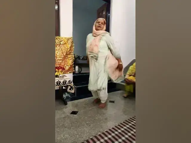 Video thumbnail for राधा चल ठुमकती चाल कान्हा#happy_lokgeet #trending #viral #jagran #डांस #मस्ती #कृष्ण