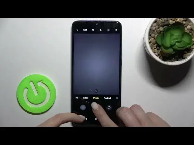 Video thumbnail for How to Enter Camera Burst Shot Mode on XIAOMI Redmi Note 8 Pro