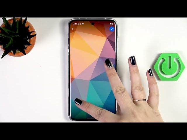 Video thumbnail for MOTOROLA Edge 70 Pro – How to Change Wallpaper