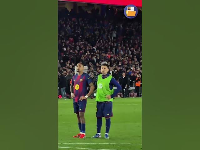 Video thumbnail for La afición aplaudió con orgullo pese a la eliminación ante el Atlético 👏