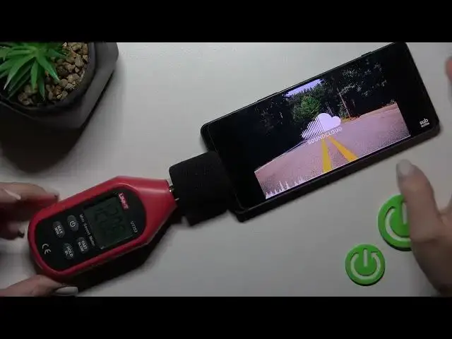 'Video thumbnail for SONY Xperia 1 IV Loudest Speaker Level'