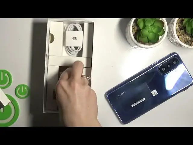 Video thumbnail for HUAWEI Nova Y70 - All Box Accessories