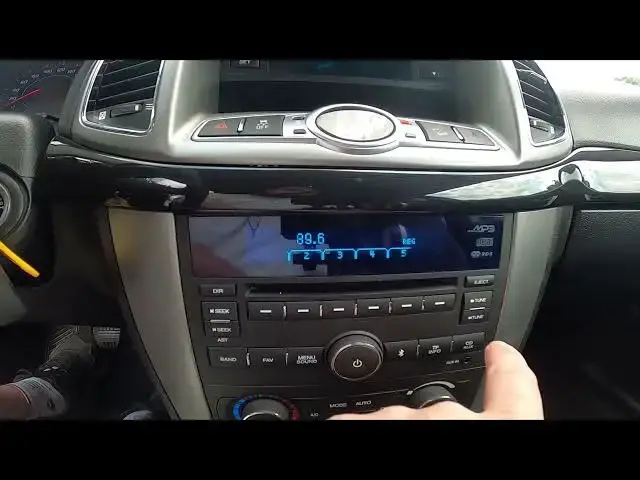 Video thumbnail for How to Manually Change Radio Station in Chevrolet Captiva II ( 2011 - now ) - Adjust Radio Station