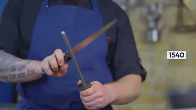 Video thumbnail for Blender Cinnamon Roll Cheesecake Bars