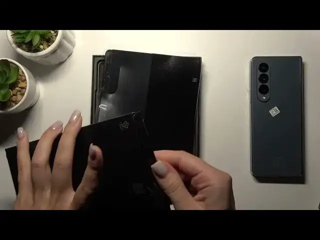 Video thumbnail for Does SAMSUNG Galaxy Z Fold 4 Come with Earbuds? – Earphones Attachment