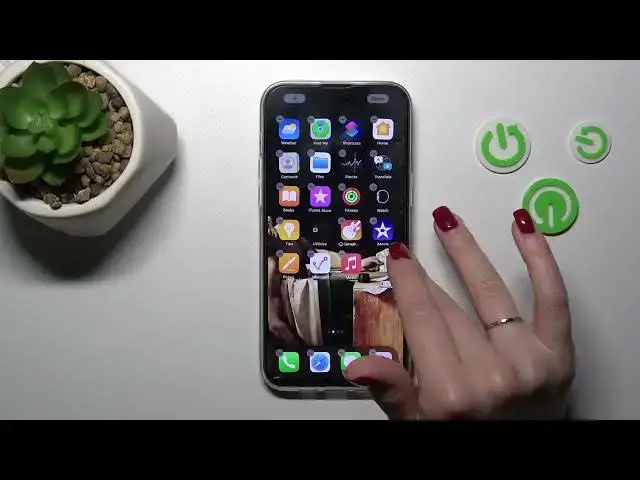 Video thumbnail for How to Create Home Screen Folders on iPhone 14 Pro Max