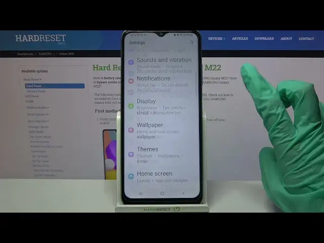 'Video thumbnail for How to Enable Fast Wireless Charging on SAMSUNG Galaxy M22 – Top Up Battery'