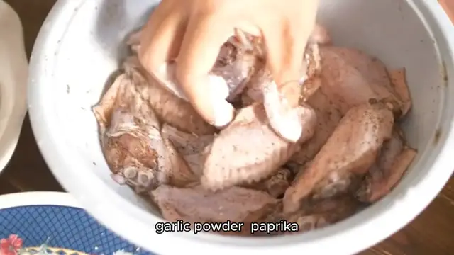 'Video thumbnail for Air fryer chicken wings recipe '