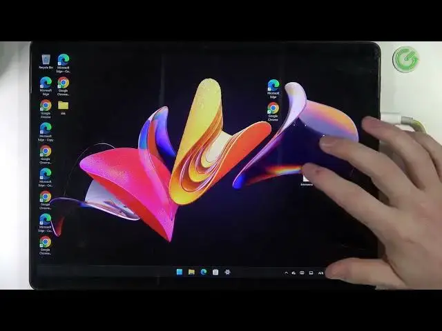 Video thumbnail for Microsoft Surface Pro 8 - How To Create Notes & Document Files