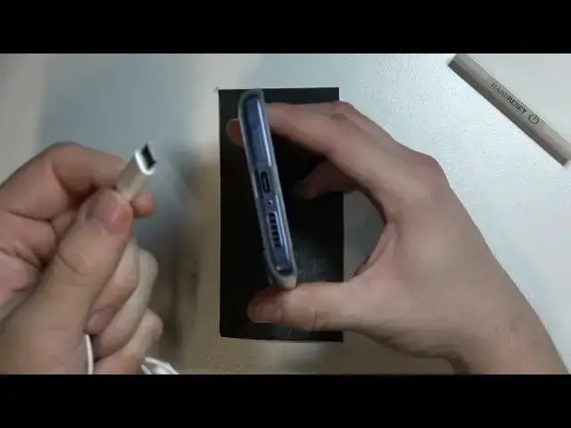 'Video thumbnail for How to Connect Headphones to MOTOROLA Moto G200 – Find Headphones Slot'