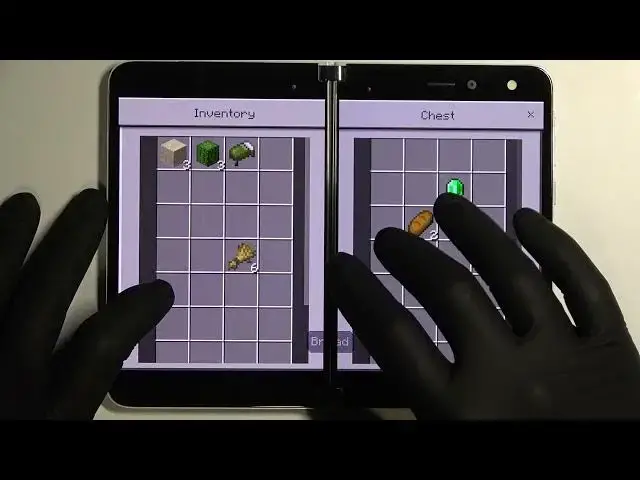 Video thumbnail for Minecraft Game Test on Microsoft Surface Duo – Short Gameplay