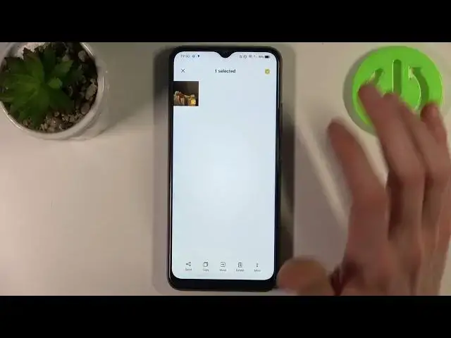 Video thumbnail for How to Transfer Files on REALME C25s - Move Files
