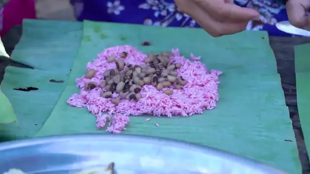 'Video thumbnail for How to cook banana cake with rice recipe and eat - Amazing video (720p 25fps)'