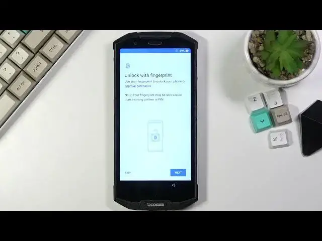 Video thumbnail for How to Set up Doogee S70 - First set up