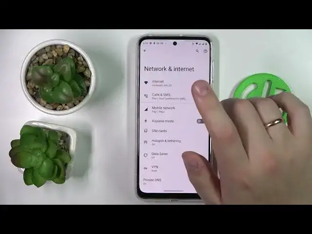 'Video thumbnail for How to Check Internet Data Usage in Motorola Moto G42?'