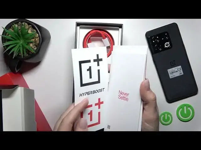Video thumbnail for OnePlus 10 Pro - All Box Accessories | Unboxing