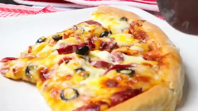 Video thumbnail for Homemade Pizza Recipe