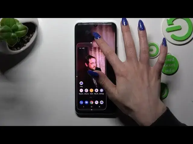 Video thumbnail for How to Enter One Handed Mode in Vivo V21e - Small Screen Mode