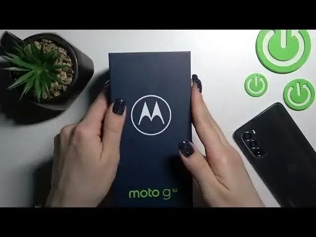 'Video thumbnail for Does  MOTOROLA Moto G52 Comes With Earbuds?'