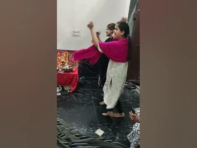 Video thumbnail for बहुत सुन्दर गीत और नृत्य#viral #डांस #hindi #topbhajan #happy_lokgeet