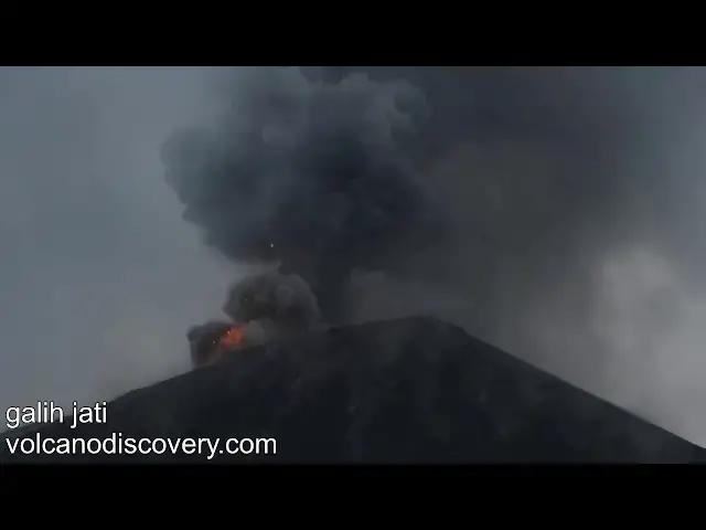 'Video thumbnail for Krakatau Volcano Lava Fountain from Day to Night'