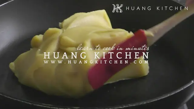 'Video thumbnail for Homemade Durian Mung Bean Paste Recipe 自制榴莲绿豆蓉食谱 (月饼馅料) Mooncake Making | Huang Kitchen'