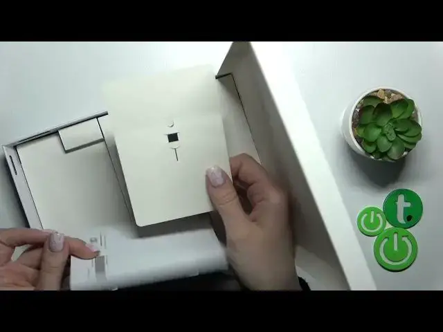 Video thumbnail for All Box Accessories - LENOVO Tab P11 Gen 2 Unboxing