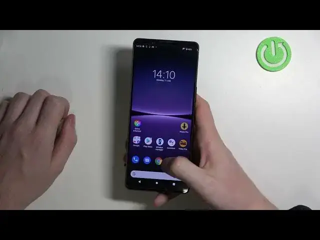 Video thumbnail for SONY Xperia 1 IV Dimensions - Phone Size